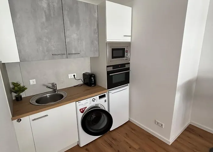 Apartment Neu Design Loft Naehe Medienhafen Mit Balkon Dusseldorf