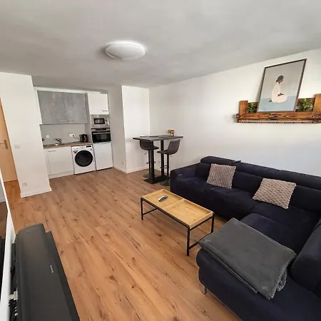 Lägenhet Neu Design Loft Naehe Medienhafen Mit Balkon